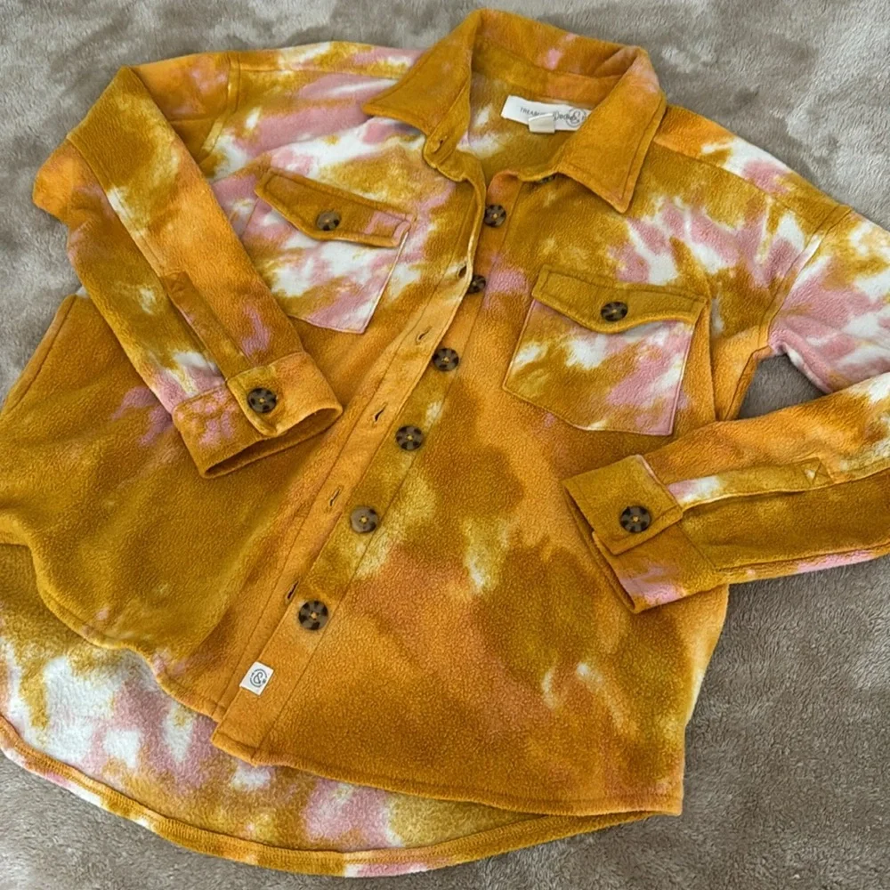 Treasure and Bond Shacket - Picture 3 of 3